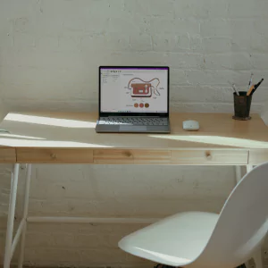 low price coworking space in Dehradun